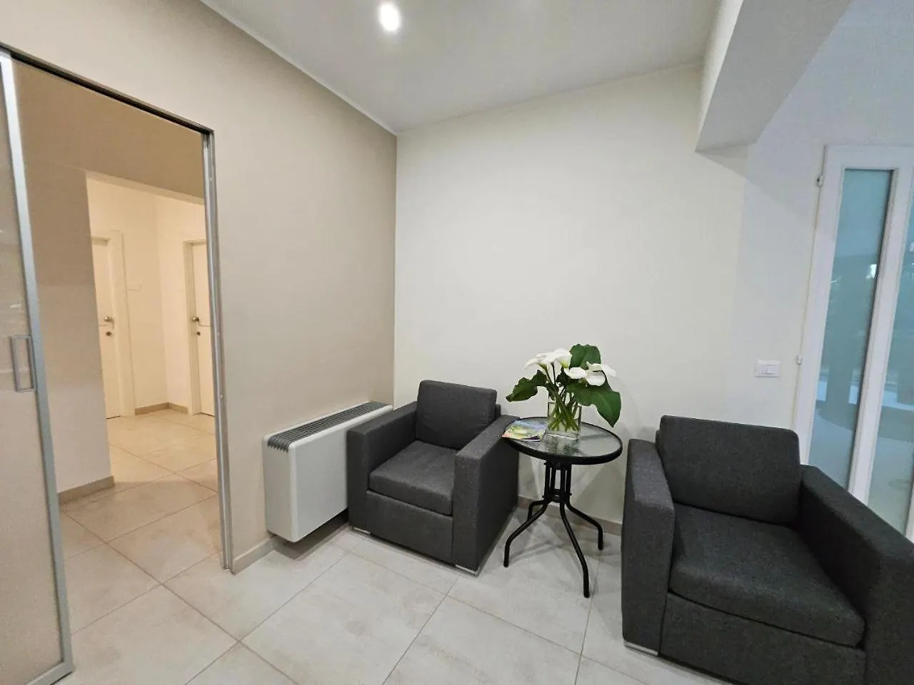 Albergo Nyers Perugia 0*,  Italia