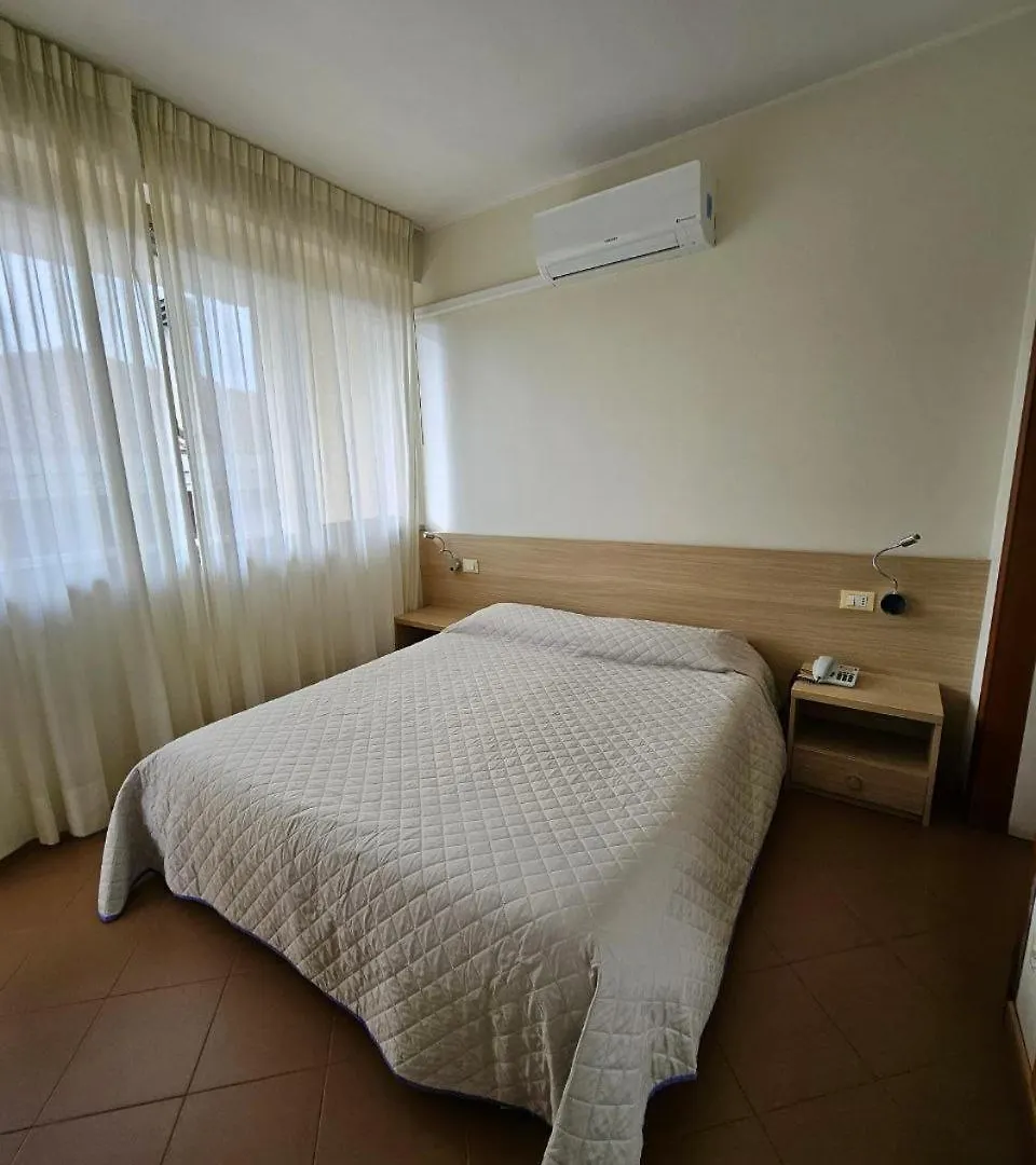 Hotel Albergo Nyers Perugia Itálie