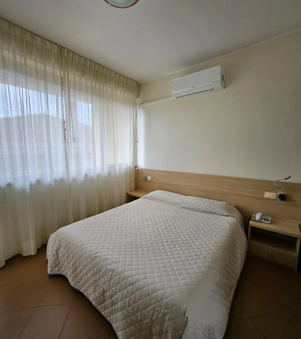 Albergo Nyers Pérouse Hotel